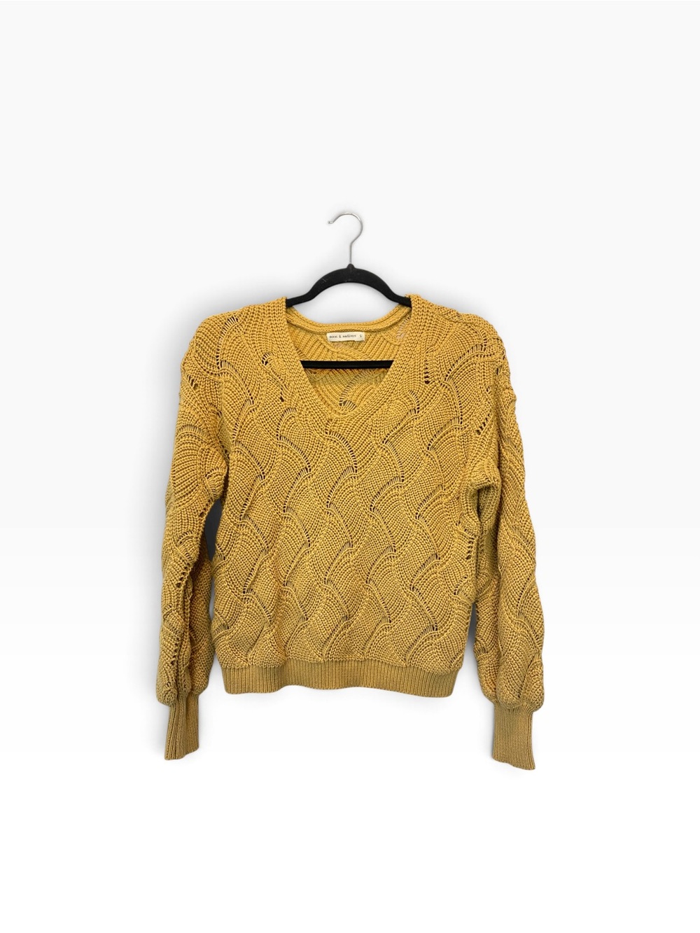 Moon & Madison Women's size Small Mustard V-Neck Cable Knit Sweater